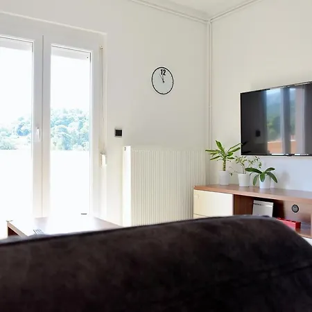 Lola Apartment